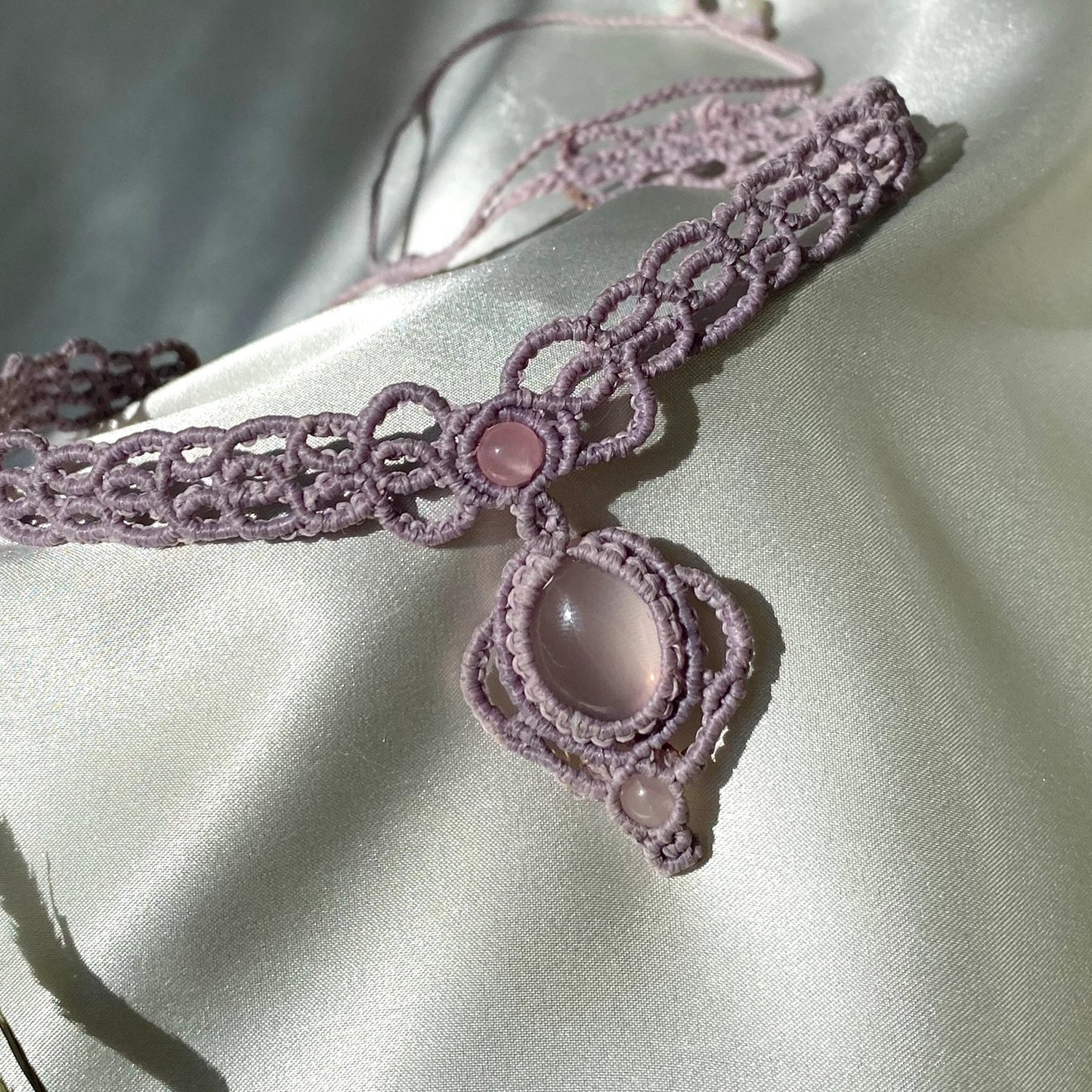 Makrome Pembe Kuvars Choker